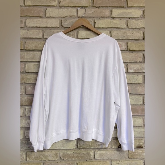 Nike Woman’s sweatshirt XXL.  OS Sportswear - Picture 2 of 3